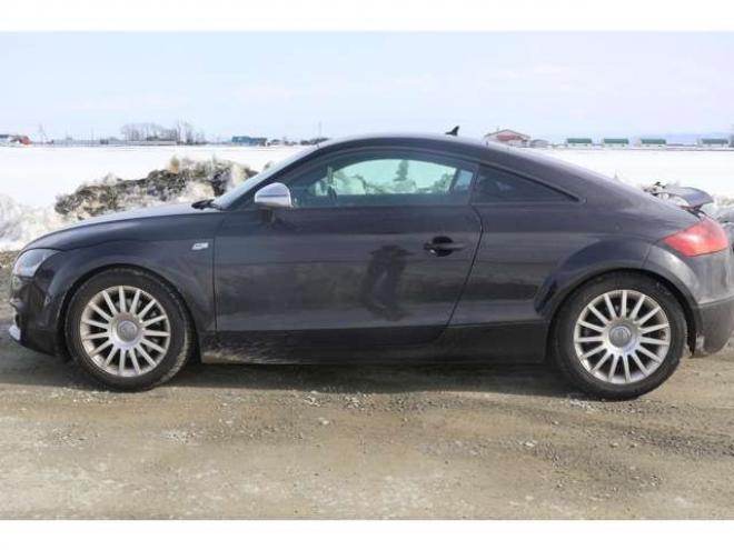 アウディTT クーペ 2.0 TFSI クワトロ Sラインリミテッド 4WD　検R9/9　バックモニター　ハーフレザー　自社　ローンカノウ 正規輸入車 2000