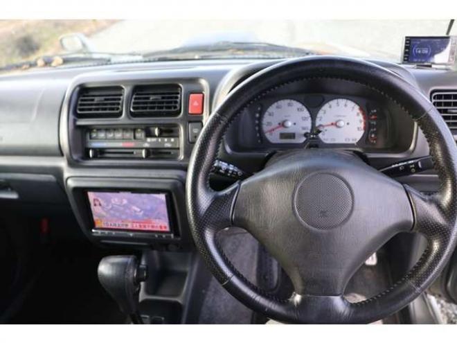 ジムニーランドベンチャー 4WD　リビルトタービン　シートヒーター　ハーフレザー 660
