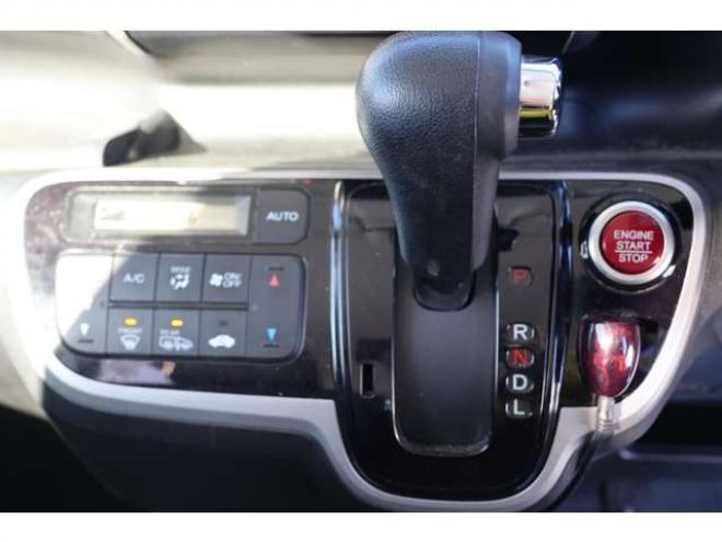 N-BOXカスタムG Lパッケージ 4WD　検R9/5　両側電動スライドドア　　自社　ローンカノウ 660