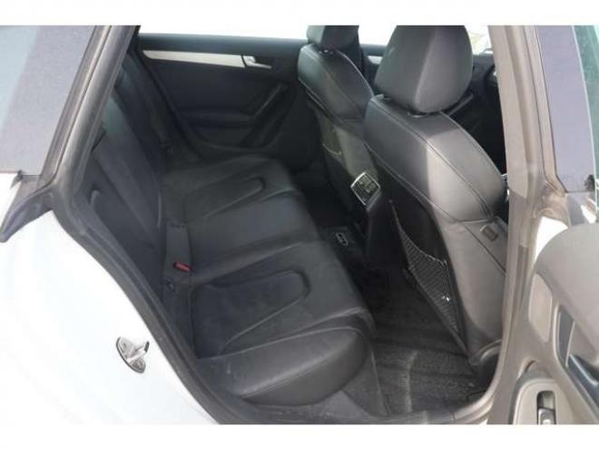 アウディA5スポーツバック 2.0 TFSI クワトロ 4WD　検R9/1　バックカメラ　自社　ローンカノウ 正規輸入車 2000