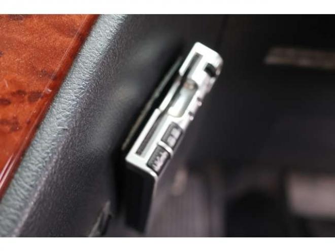 ヴェルファイア2.4 Z プラチナセレクション 4WD　検2年　両側電動スライドドア　キャプテンシート　自社　ローンカノウ 2400