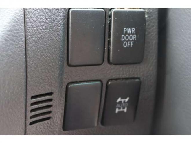 ヴェルファイア2.4 Z プラチナセレクション 4WD　検2年　両側電動スライドドア　キャプテンシート　自社　ローンカノウ 2400