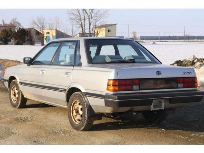 レオーネ4WD　検二年　スタッドレスタイヤ 1800