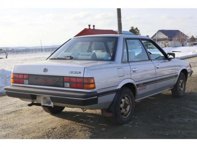 レオーネ4WD　検二年　スタッドレスタイヤ 1800