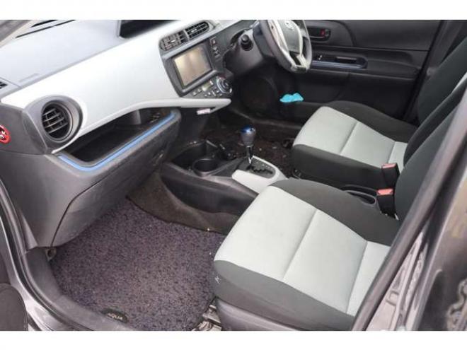 アクア1.5 S　検2年　スタッドレスタイヤ　自社　ローンカノウ 2WD 1500