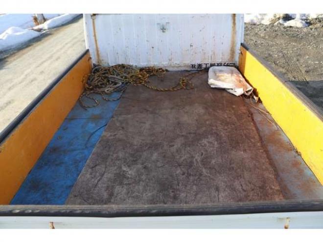 ミニキャブトラック Vタイプ 4WD　検二年　MT　スタッドレス 660