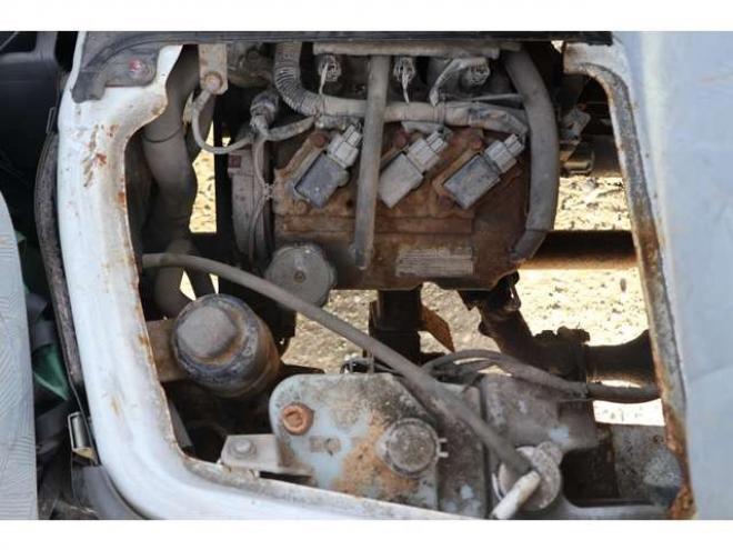 ミニキャブトラック Vタイプ 4WD　検二年　MT　スタッドレス 660