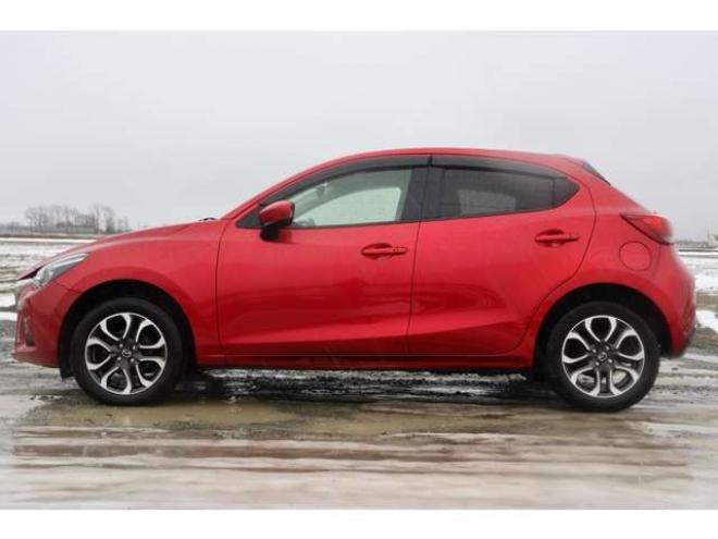 デミオ1.5 XD ツーリング ディーゼルターボ 4WD　検二年　バックカメラ　クルーズコントロール　自社　ローンカノウ 1500