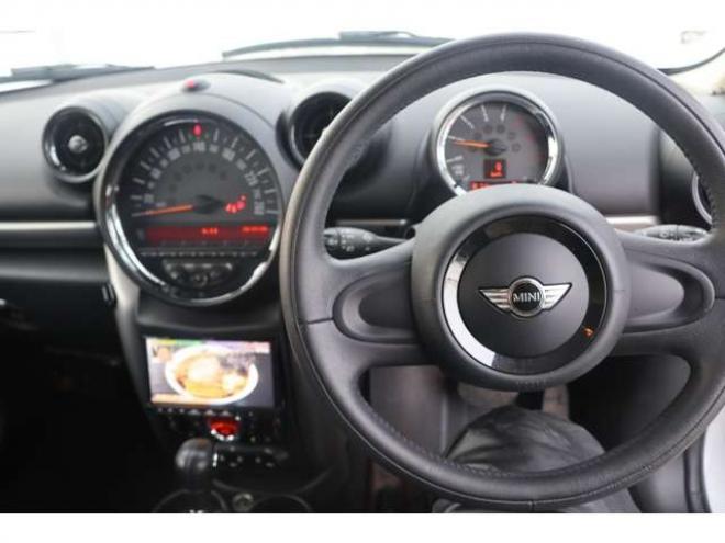 ミニクロスオーバー クーパー D　検二年　社外ナビ　バックモニター　TV　ETC 正規輸入車 2WD 2000