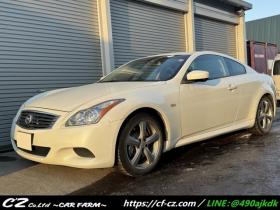 スカイラインクーペ　3.7 370GT タイプS　夏冬タイヤ 2WD 3700