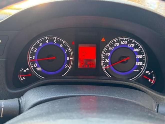 スカイラインクーペ3.7 370GT タイプS　夏冬タイヤ 2WD 3700