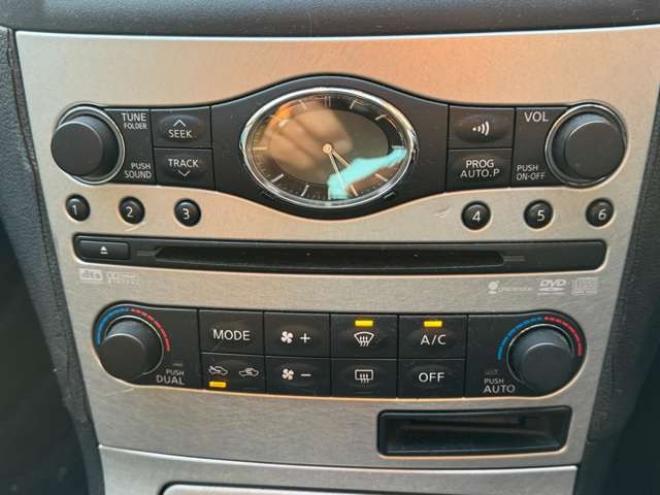 スカイラインクーペ3.7 370GT タイプS　夏冬タイヤ 2WD 3700