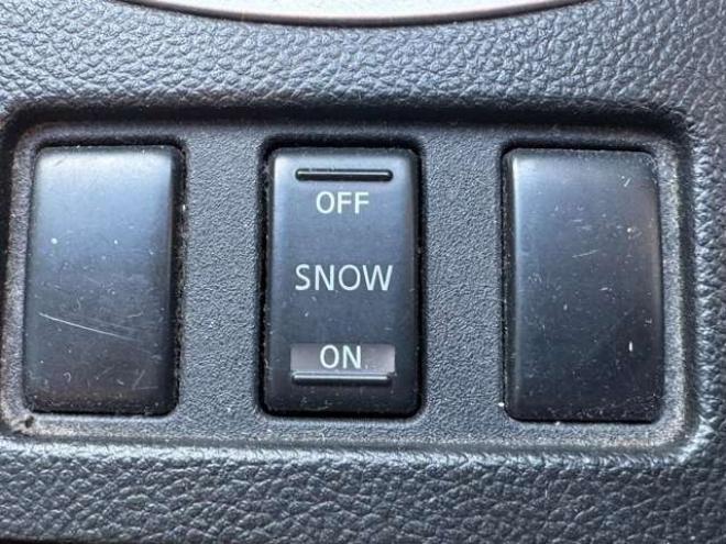 スカイラインクーペ3.7 370GT タイプS　夏冬タイヤ 2WD 3700