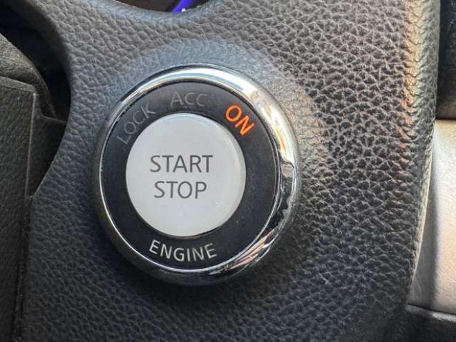 スカイラインクーペ3.7 370GT タイプS　夏冬タイヤ 2WD 3700