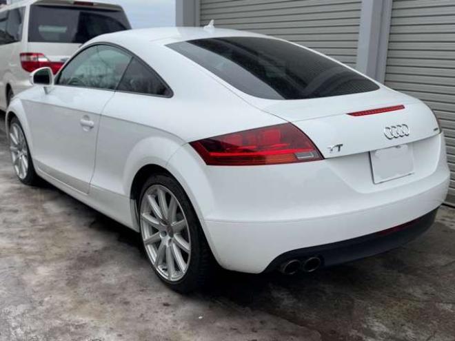 アウディTT クーペ 2.0 TFSI クワトロ 4WD　ナビ　TV　Bカメラ　Bluetooth　夏冬タイヤ 正規輸入車 2000