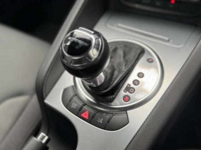 アウディTT クーペ 2.0 TFSI クワトロ 4WD　ナビ　TV　Bカメラ　Bluetooth　夏冬タイヤ 正規輸入車 2000