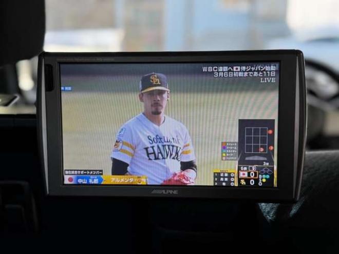 N-BOXカスタムG 4WD　スマートキー　ナビ　TV　リアモニター 660