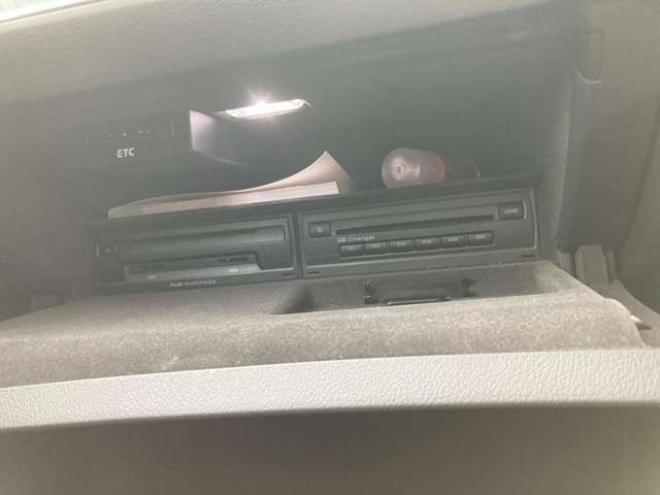 アウディA6 3.0 TFSI クワトロ Sライン 4WD　スマートキー　ナビ・TV ETC 盗難防止システム 革シート オートクルーズコントロール 正規輸入車 3000