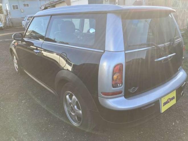 ミニクラブマン クーパー　サクラ・エディション日本 ETC ナビ 革シート キーレスエントリー パワーシート 正規輸入車 2WD 1600