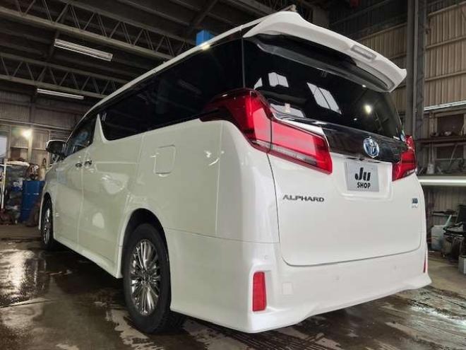 アルファードハイブリッド 2.5 SR Cパッケージ E-Four 4WD　3眼LED・純正ナビ・リアモニター・パワーバックドア・夏冬タイヤ付・1500W給電・ベンチレーターシート・パワーシート・アダプティブクルーズコントロール・ステアリングヒーター・検令和9年6月・本州仕入車両 2500