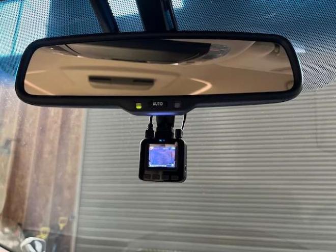 ヴェルファイア2.5 V 4WD　車検R10年1月・SDナビ・リフトアップ・純正リアモニター・両側パワースライド・メモリー付パワーシート・トーヨーオープンカントリー16AWセット・スタッドレスタイヤセット・ドライブレコーダー・エンジンスターター 2500