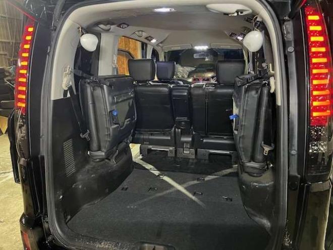 セレナ2.0 ライダー ブラックライン 4WD　新規車検整備付・Bluetooth対応社外ナビ・バックモニター・両側パワースライドドア・純正エンジンスターター・スマートキー・LEDテール 2000