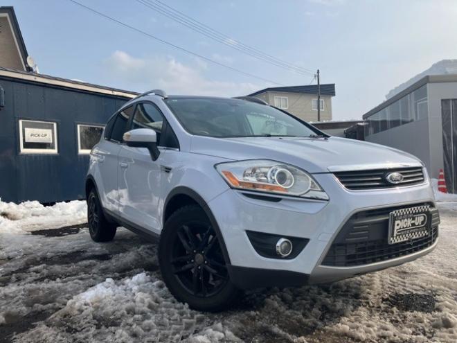 フォードクーガ タイタニアム 4WD　 2500