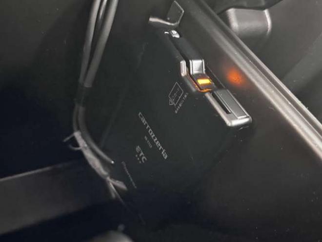 ジムニーXC 4WD　スマートキー・スズキセーフティ・シートヒーター・Pioneer7インチフルセグナビ・carrozzeriaサブウーハー・スズキ純正アルミホイール・TOYOオープンカントリーR/T-185/85R16 660