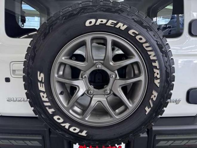 ジムニーXC 4WD　スマートキー・スズキセーフティ・シートヒーター・Pioneer7インチフルセグナビ・carrozzeriaサブウーハー・スズキ純正アルミホイール・TOYOオープンカントリーR/T-185/85R16 660