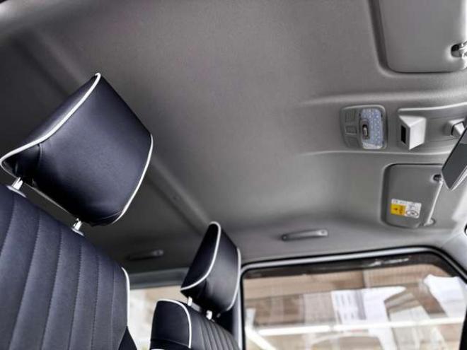 ジムニーXC 4WD　スマートキー・スズキセーフティ・シートヒーター・Pioneer7インチフルセグナビ・carrozzeriaサブウーハー・スズキ純正アルミホイール・TOYOオープンカントリーR/T-185/85R16 660