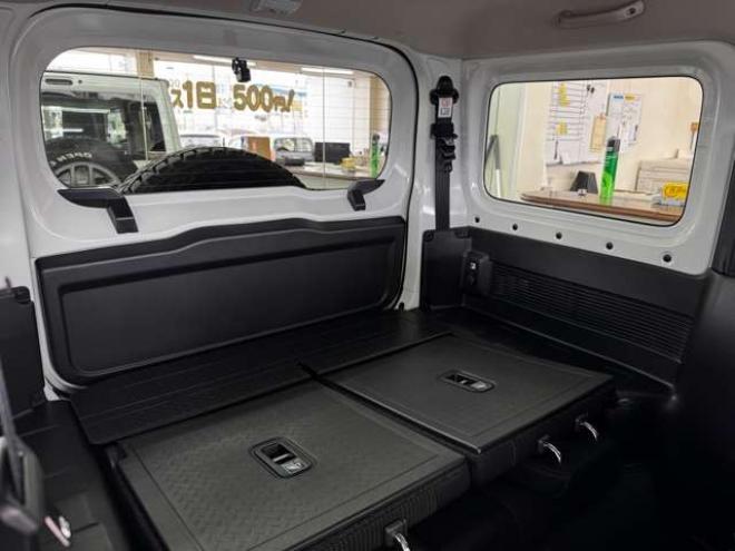 ジムニーXC 4WD　スマートキー・スズキセーフティ・シートヒーター・Pioneer7インチフルセグナビ・carrozzeriaサブウーハー・スズキ純正アルミホイール・TOYOオープンカントリーR/T-185/85R16 660