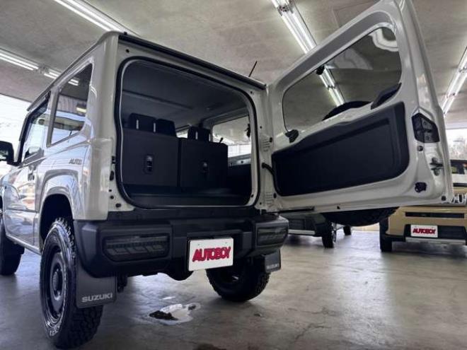 ジムニーXC 4WD　スマートキー・スズキセーフティ・シートヒーター・Pioneer7インチフルセグナビ・carrozzeriaサブウーハー・スズキ純正アルミホイール・TOYOオープンカントリーR/T-185/85R16 660