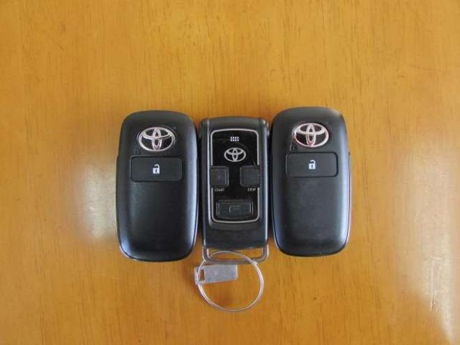 ライズ1.0 Z 4WD　プリクラッシュセーフティー/アイドリングストップ/純正エンジンスターター/純正ナビ/フルセグTV/アラウンドビュー/シートヒーター/ETC 1000