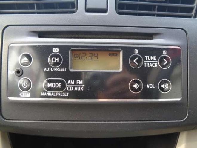 ムーヴX SA 4WD　スマートキー　スマートアシスト　夏冬タイヤ　純正CDオーディオ 660