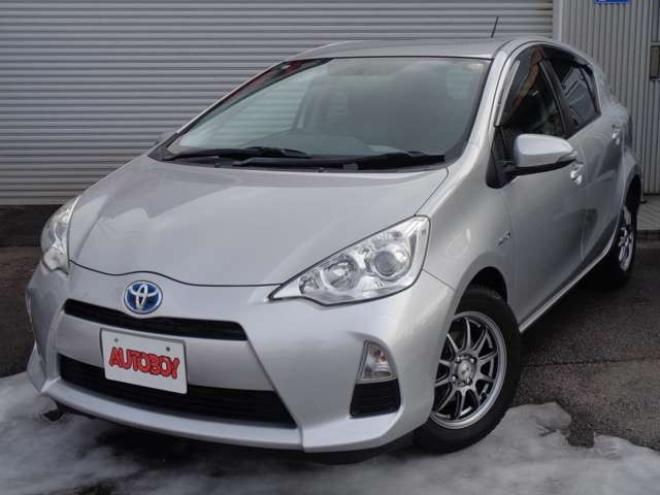 アクア1.5 S　キーフリー　純正ナビ　ワンセグ　ハイブリッド 2WD 1500