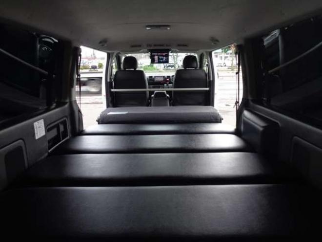 ハイエースバン3.0 スーパーGL ダークプライム ロングボディ ディーゼルターボ 4WD　令和6年タイミングベルト交換済　ワンオーナー　社外ナビ　スマートキー　バックカメラ　フロント・サイドカメラ　バッドラッカー17インチアルミホイール　バッドフェイスボンネット 3000