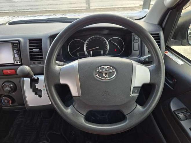 ハイエースバン2.8 DX ワイド スーパーロング ハイルーフ GLパッケージ ディーゼルターボ 4WD　COBRA丸目ヘッドライトKIT　SAFARIフロントスポイラー　リアヒーター&クーラー　キーレス　純正ナビ　ワンセグTV　Bカメラ　オートマチックハイビーム　横滑り防止　車線逸脱　衝突被害軽減　ETC　電動格納ミラー 2800