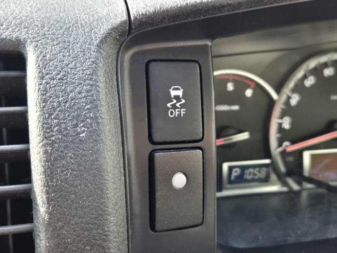 ハイエースバン2.8 DX ワイド スーパーロング ハイルーフ GLパッケージ ディーゼルターボ 4WD　COBRA丸目ヘッドライトKIT　SAFARIフロントスポイラー　リアヒーター&クーラー　キーレス　純正ナビ　ワンセグTV　Bカメラ　オートマチックハイビーム　横滑り防止　車線逸脱　衝突被害軽減　ETC　電動格納ミラー 2800