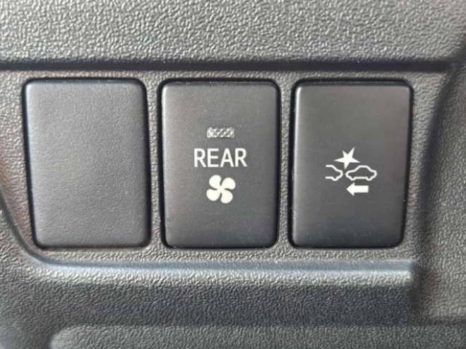 ハイエースバン2.8 DX ワイド スーパーロング ハイルーフ GLパッケージ ディーゼルターボ 4WD　COBRA丸目ヘッドライトKIT　SAFARIフロントスポイラー　リアヒーター&クーラー　キーレス　純正ナビ　ワンセグTV　Bカメラ　オートマチックハイビーム　横滑り防止　車線逸脱　衝突被害軽減　ETC　電動格納ミラー 2800