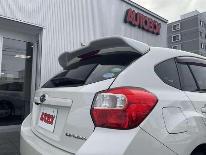 インプレッサスポーツ 2.0 i アイサイト 4WD　後期型　プッシュスタート　スマートキー　KENWOOD製ナビTV　Bluetooth バックカメラ　レーダークルーズコントロール　ETC　HIDヘッドライト　リアスポイラー　エアロ(サイド・リア) 2000