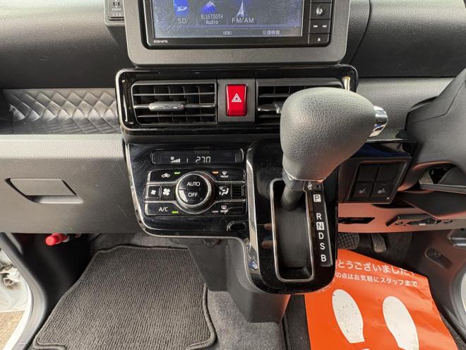 タントTANTO CUSTOM 4WD　X (禁煙車）ワンオーナー　寒冷地仕様　ワンタッチ両パワースライドドア　エンジンスタータ　ブルートースフルセブナビ　バックカメラ　ドラレコ　ハーフレザーシート　ETC　LED シートヒーター　夏タイヤ付　エンジンオイル交換 4WD 660 5Dr