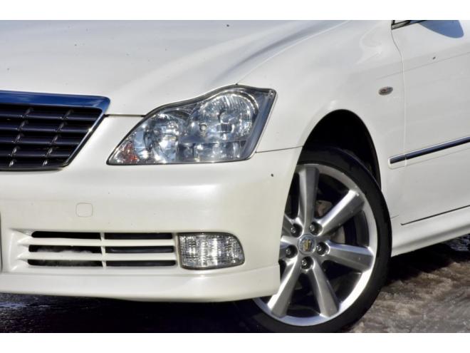 クラウンロイヤルエクストラQパッケージ　４ＷＤ　フルエアロ　アスリート用１８インチアルミ　シートカバー