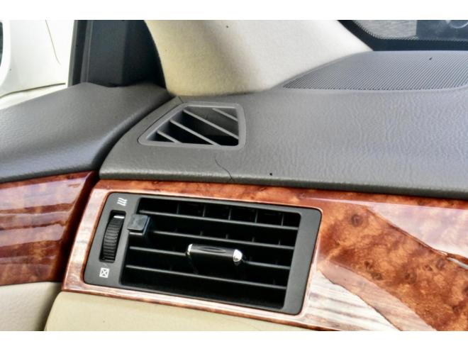 クラウンロイヤルエクストラQパッケージ　４ＷＤ　フルエアロ　アスリート用１８インチアルミ　シートカバー