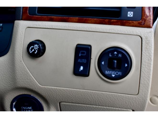 クラウンロイヤルエクストラQパッケージ　４ＷＤ　フルエアロ　アスリート用１８インチアルミ　シートカバー