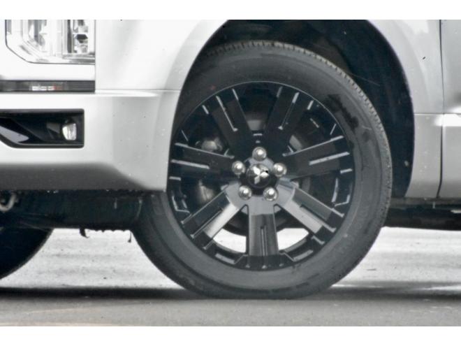 デリカD:5　4WD　G　本州仕入　シャモニー仕様　TAROUSセレクション　ブラックアウトパッケージ