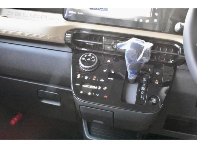 デリカミニ超新型　４WD　Tプレミアムデリマルパッケージ　未使用車　TAROUSセレクション　12.3インチナビ　インターネット10年間使い放題　寒冷地プラスパッケージ