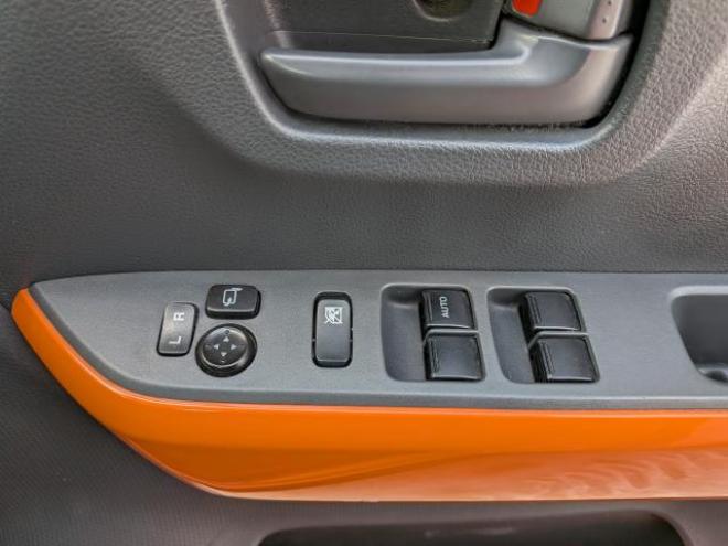 フレアクロスオーバー XG☆アイドリングストップ 4WD 660 5Dr