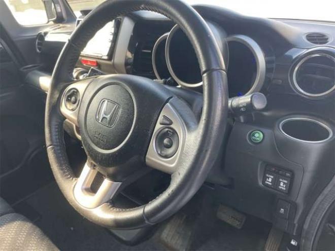 N-BOXカスタムG ターボパッケージ 4WD　クルコン　ターボ　両面Pドア　エンスタ　ナビ　ETC 660