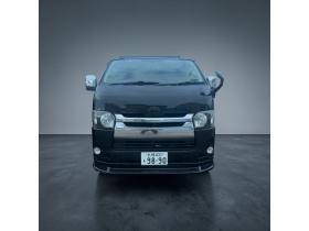 ハイエースバン　4型フェイス スーパーGL ディーゼルターボ 本州車寒冷地仕様 ナビTVバックカメラ 両側スライドドア リアテーブルドリンクホルダー ベッドキット モデリスタフロントリップ LEDヘッドライト ヒッチメンバー 運転席レカロシート ヴァレンティーテールランプ 車検満タン 即乗りOK！ 4WD 3000 5Dr