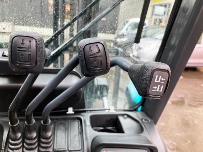 フォークリフト三菱　中古　FD30T5M　建機